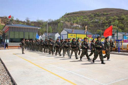 挑战突破自我 塑造精英团队——区人民医院军事化户外拓展训练纪实
